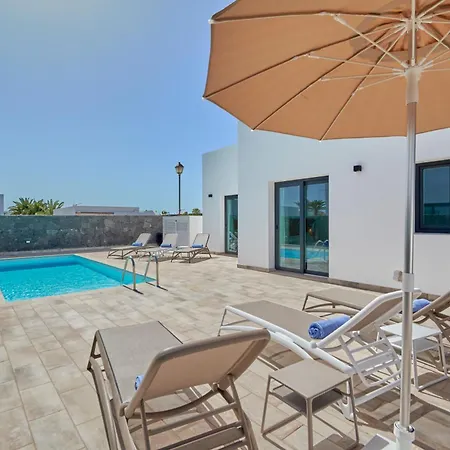 Blancazul Anaisa, A Дом отдыха *