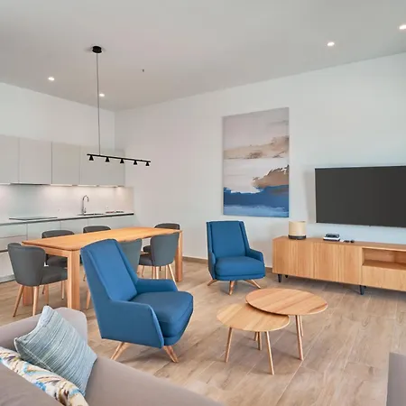 Blancazul Anaisa, A * Коста Бланка