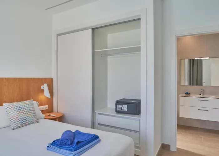 Blancazul Anaisa, A * Коста Бланка